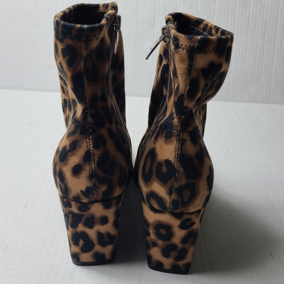 NEW MARC FISHER leave2 ankle booties - Picture 5 of 8